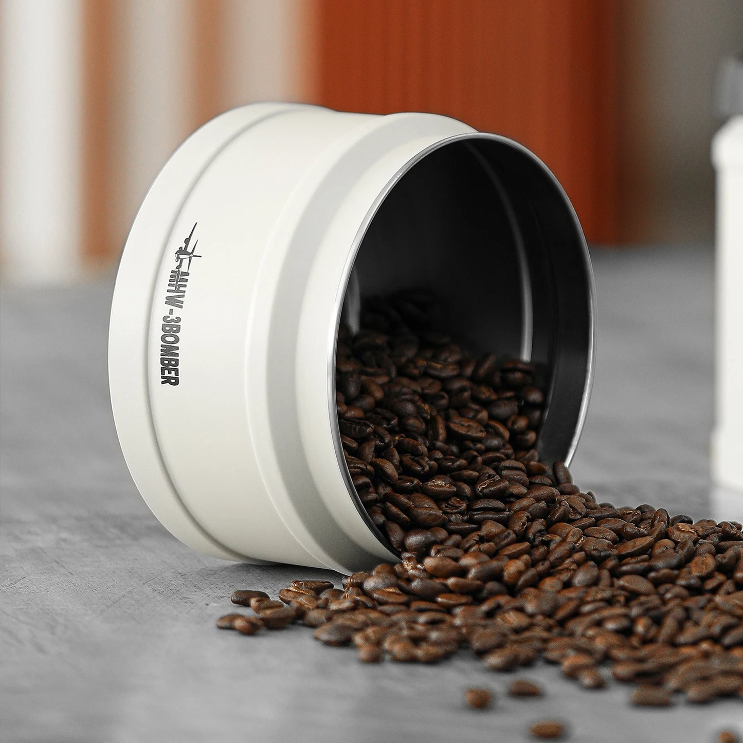 MHW-3BOMBER Manual Vacuum Coffee Storage Container